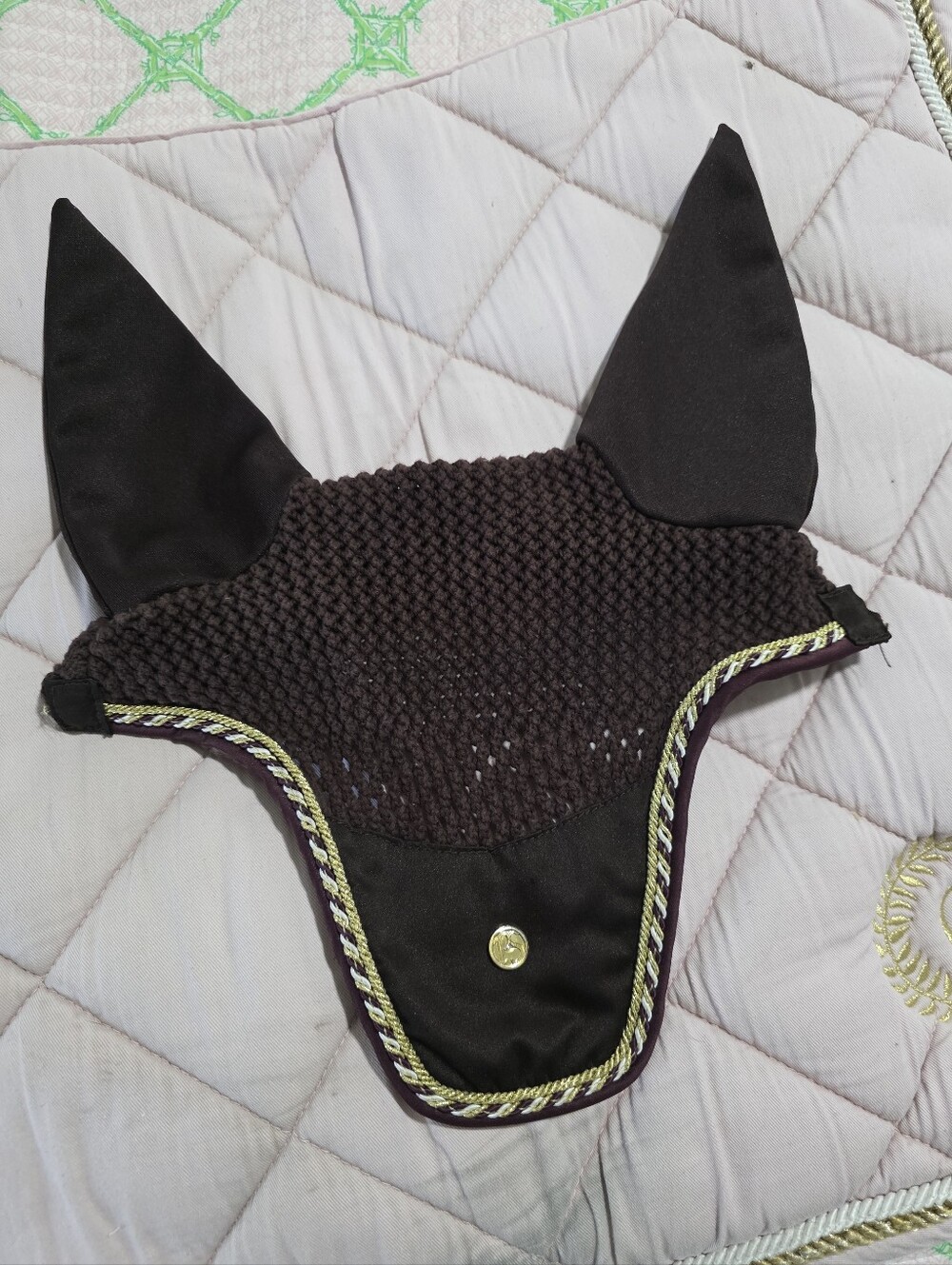 Black Dog Ear Bonnet with Gold Trim - Unbranded